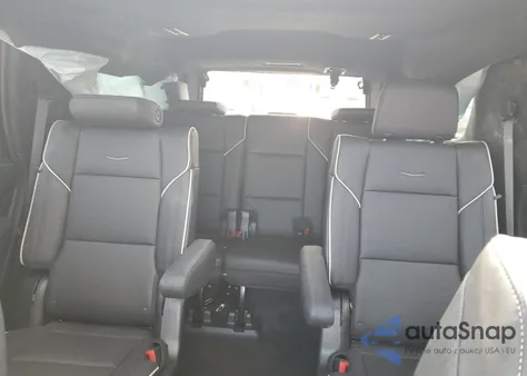 2022 Cadillac Escalade Premium Luxury z USA, uszkodzony, nr VIN 1GYS4BKLXNR332220